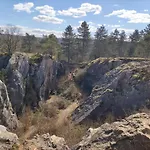 O'blanche, Viroinval 샬레 Treignes